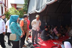 Walikota Tinjau Pengungsian Korban Kebakaran