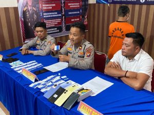 Polres Mamasa Gelar Press Release Ungkap Kasus Pencurian Hendphone Di Mamasa