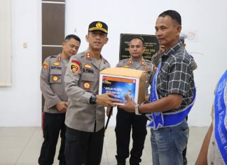 Kapolres Serdang Bedagai Berikan Penghargaan kepada Masyarakat dan Pelajar dalam Ops Patuh Toba 2023