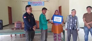 Mendekati Akhir Tahun Pemerintah Desa Tirta Makmur Salurkan BLT DD 3 Bulan Terakhir Untuk 23 KPM