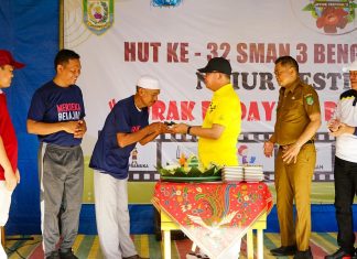 HUT ke-32 SMAN 3 Bengkulu Tengah, Gubernur Tekankan Siswa-Siswi Terus Tingkatkan Prestasi Keagamaan