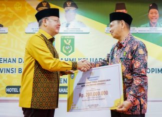 Gubernur Bengkulu Beri Dana Hibah untuk TP Sriwijaya
