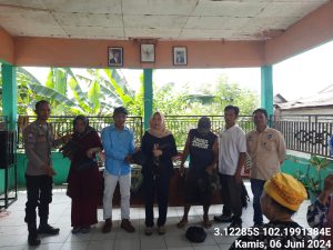 Pemdes Kampung Muara Aman, Beri Bantuan 1000 Ekor Ayam ke 500 KK
