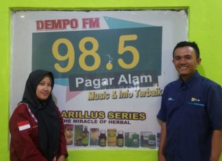 Ingatkan Masyarakat Manfaat dan Bahaya Listrik, PLN Berikan Edukasi di Talkshow Radio Dempo 98.5 FM