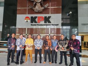 Azhari Hadiri Rakornas KPK: Tegaskan Komitmen Pemerintahan Bersih dan Bebas Korupsi
