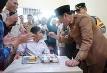Rosjonsyah Tinjau Pelaksanaan MBG di Kota Bengkulu, Siswa Antusias Menikmati Hidangan