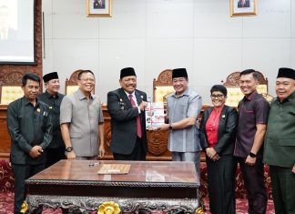 Serah Terima Jabatan Gubernur Bengkulu: Helmi-Mian Resmi Pimpin Bengkulu