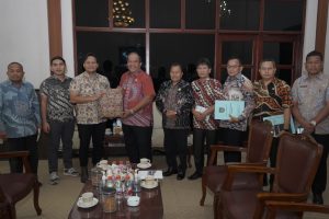 Bupati Terima Kunjungan Pimpinan Perum BULOG Asahan