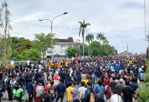 Lautan Massa Kepung DPRD Bengkulu, Mahasiswa, Ojol, dan Warga Bersatu Suarakan Protes