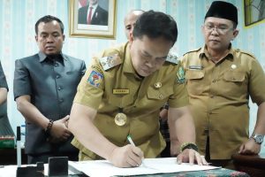 APBD Perubahan 2025 Disepakati, Bupati Azhari: Bukti Sinergi Pemkab dan DPRD Demi Lebong Maju