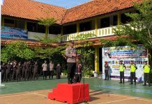 Tegas dan Mengedukasi, Program “Polisi Menyapa” Sambangi SMK Bina Utama Kendal