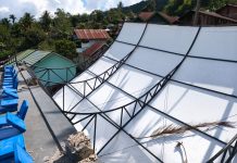 Atap Tribun Sport Center Lapangan Hatta Ambruk, Proyek Rp5 Miliar Diduga Asal Jadi