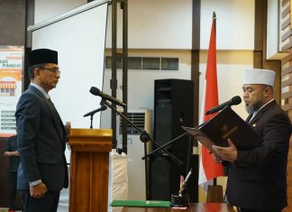 Gubernur Helmi Hasan Lantik Riduan Sebagai Komisaris Independen Bank Bengkulu