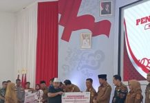 Dapat Bantuan Bak Sampah dari Pemprov Bengkulu, Wabup: Wujud Dukungan Nyata Jaga Kebersihan Daerah