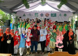 Kirab Santri Jimbe 2025 Pecah! Warga Tumpah Ruah Menyambut Hari Santri