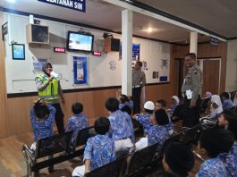 Tanamkan Budaya Tertib Lalu Lintas Sejak Dini, Satlantas Polres Kendal Ajak Siswa TK Nonton Animasi ‘POLMAN