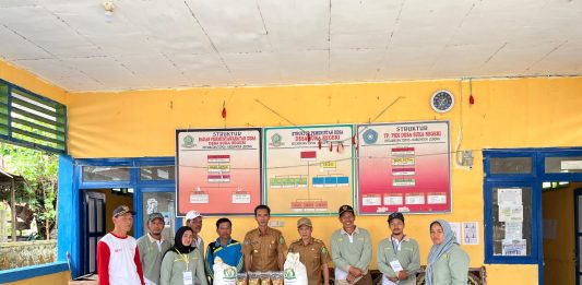 Pemdes Suka Negeri Salurkan Bantuan Pangan untuk 130 KPM yang Layak Menerima