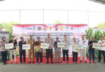 Polres Kendal Fasilitasi Penyerahan 22,2 Ton Bibit Jagung untuk Gapoktan Perhutanan Sosial