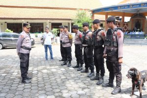 Pengamanan Natal 2025, Polres Kendal Sterilisasi Gereja Santo Antonius Padua