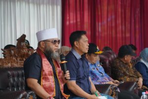 Saat Daerah Masih Menunggu, Gubernur Helmi Hasan Lebih Cepat Merespons Soal Tambang Rakyat