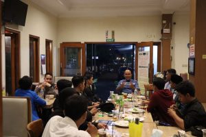 Kapolres Kendal Ngopi Bareng BEM dan OKP, Bahas Keamanan hingga Isu Lokal