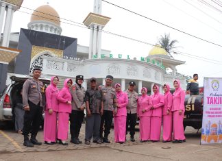 Wujud Kepedulian Polri, Polsek Singorojo Santuni 67 Anak Yatim di Desa Trayu dan Kertosari
