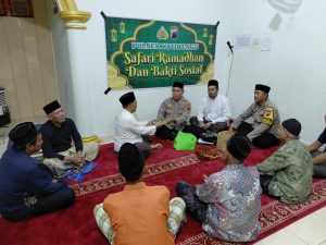 Polsek Kaliwungu Serahkan Bantuan Al-Qur’an dan Perlengkapan Ibadah saat Safari Ramadan