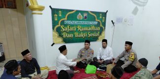 Polsek Kaliwungu Serahkan Bantuan Al-Qur’an dan Perlengkapan Ibadah saat Safari Ramadan