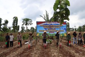 Polres Kendal Gelar Tanam Jagung Serentak, Perkuat Sinergi Polisi dan Petani