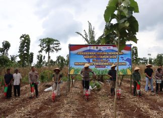Polres Kendal Gelar Tanam Jagung Serentak, Perkuat Sinergi Polisi dan Petani
