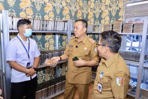 Tak Henti Bergerak, Wabup Hankam Hasan Lanjutkan Monitoring SPPG dan Tinjau Sampel MBG