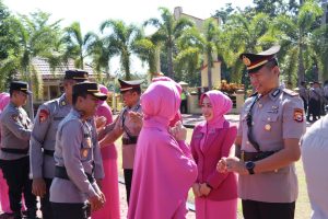 Kapolres Mukomuko Gelar Upacara Serah Terima Jabatan Kasat Reskrim, Kasi Propam, Kapolsek Ipuh dan Kapolsek V Koto