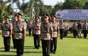 Kapolres Batang Pimpin Sertijab dan Kenaikan Pangkat Pengabdian Personel
