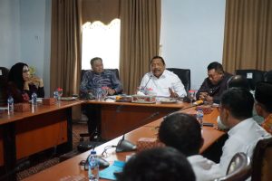 Pemprov Bengkulu dan Perusahaan Sawit Sepakat Kembalikan Harga TBS ke Rp3.465/Kg