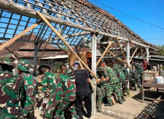 Bahu Membahu Tanpa Lelah, Satgas TMMD ke-129 Wujudkan RTLH Berkualitas