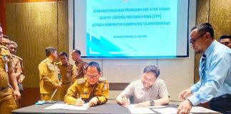 Bupati Qudrotul Ikhwan Pimpin Pengalihan Lahan PT CPP, Percepat Pengembangan Kawasan Ekonomi Biru Tulang Bawang