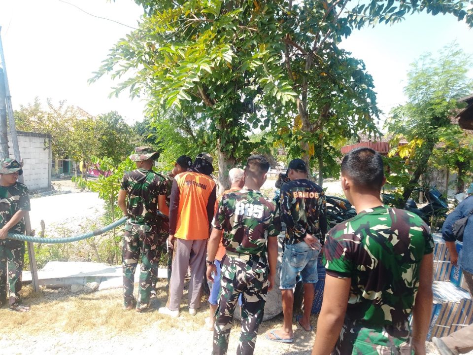 Distribusi Air Bersih di Desa Kesongo, Wujud Kepedulian kepada Masyarakat