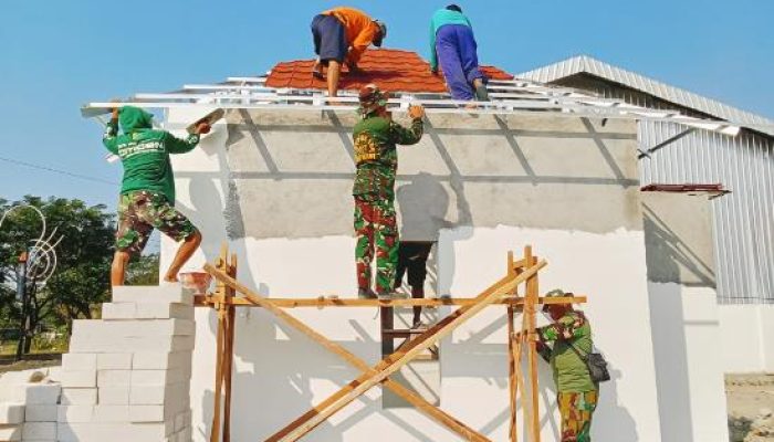 Mushola dan MCK TMMD Ke-129 Masuki Tahap Pengatapan, Segera Siap Dimanfaatkan Warga