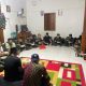 Makan Malam Bersama Jadi Simbol Kehangatan Satgas TMMD ke-129 Bojonegoro dan Masyarakat Desa Kesongo