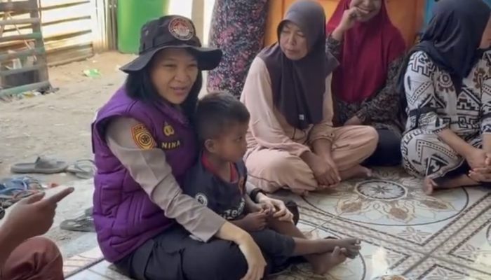 Dua Hari Menemani Warga Manggarai Barat, Tim Trauma Healing Polda Jateng Bantu Pulihkan Kekuatan Psikologis Warga Terdampar Gempa