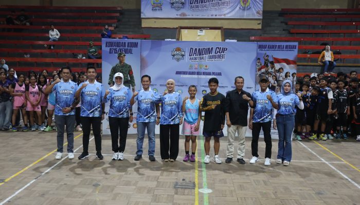 Kejuaraan Dandim Cup Bola Basket 2026 di Buka Langsung Bupati Kendal
