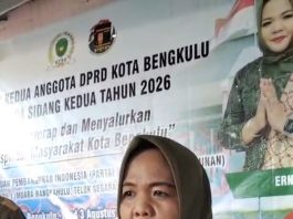 Erni Novita Serap Aspirasi Warga Sukamerindu, Siap Perjuangkan Perbaikan Infrastruktur dan Bantuan Sosial