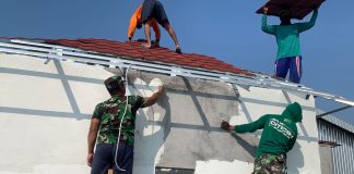 Mengukir Bakti di Tapak Perbatasan: Satgas TMMD 129 Bojonegoro dan Warga Kesongo Menyatu Membangun Rumah Doa