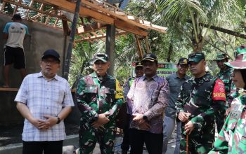 Pos Kamling Berbentuk Limas Simbol Kebersamaan Warga Gumelem Kulon
