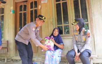 ingankan Beban Warga Terdampak Kemarau, Polres Kendal Salurkan 12 Ribu Liter Air Bersih