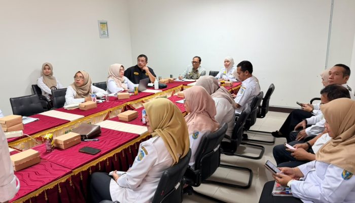 Dewan Pengawas dan Manajemen RSUD Kertosono Gelar Rapat Koordinasi, Resmikan Dropzone IGD