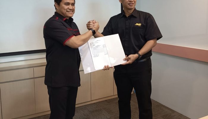 Jontri Resmi Gantikan Samsul Djamaludin sebagai Pejabat Direktorat QAGC JNE