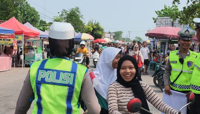 Polres Kendal Edukasi Pengguna Jalan dalam Ops Patuh Candi 2026, Sasar Pelanggaran Lalu Lintas